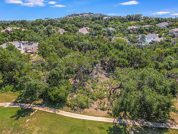 5th image of 705 Golf Crest Ln