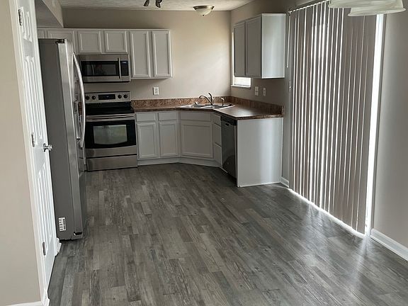 2nd image of 7812 Cole Wood Blvd