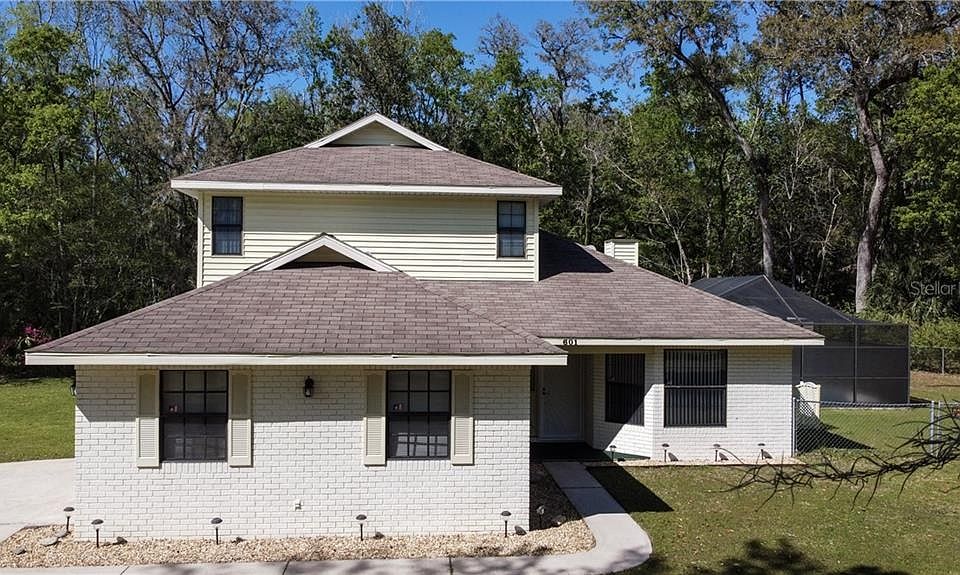 1st image of 601 Erin Way