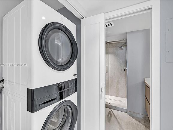 4th image of 90 Alton Rd APT 1103