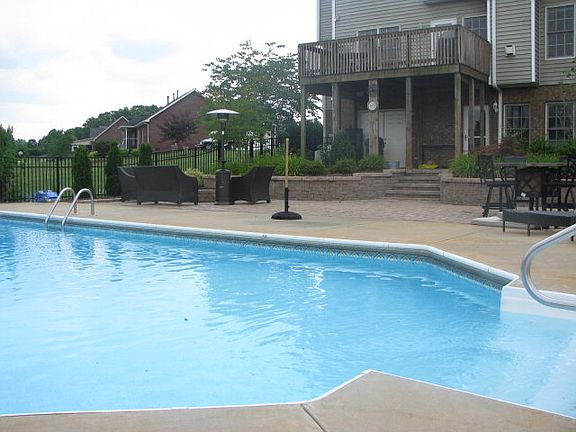 4th image of 2604 Willow Brooke Dr