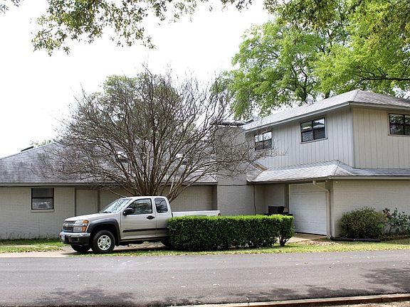 5th image of 242 N Bay Dr