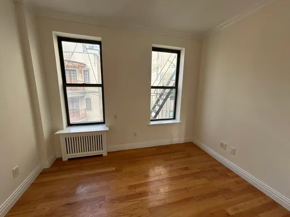 245 East 62nd Street image 7 of 9