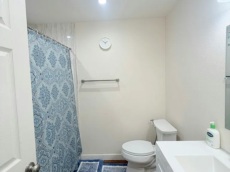 7622 Oxbow Ln — Photo 9