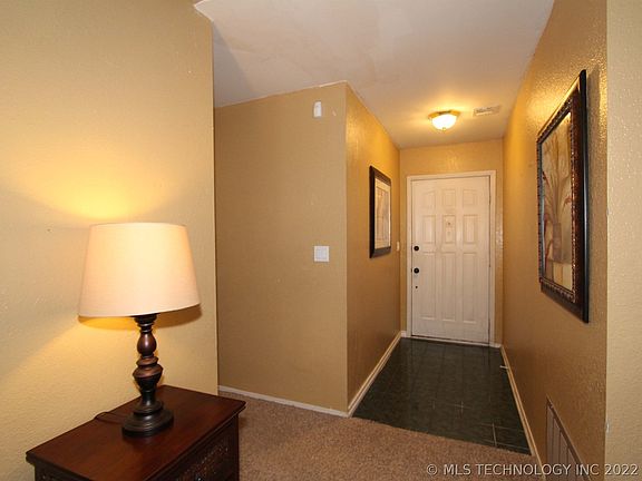 4th image of 1368 E 140th Pl