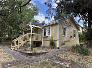 420 SW 4th Ave, Myrtle Creek, OR 97457