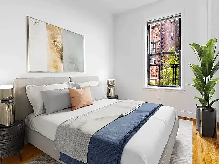 411 W 45th St #3 — Photo 7