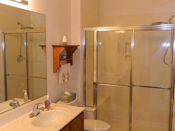 5th image of 3866 Oaklin Dr