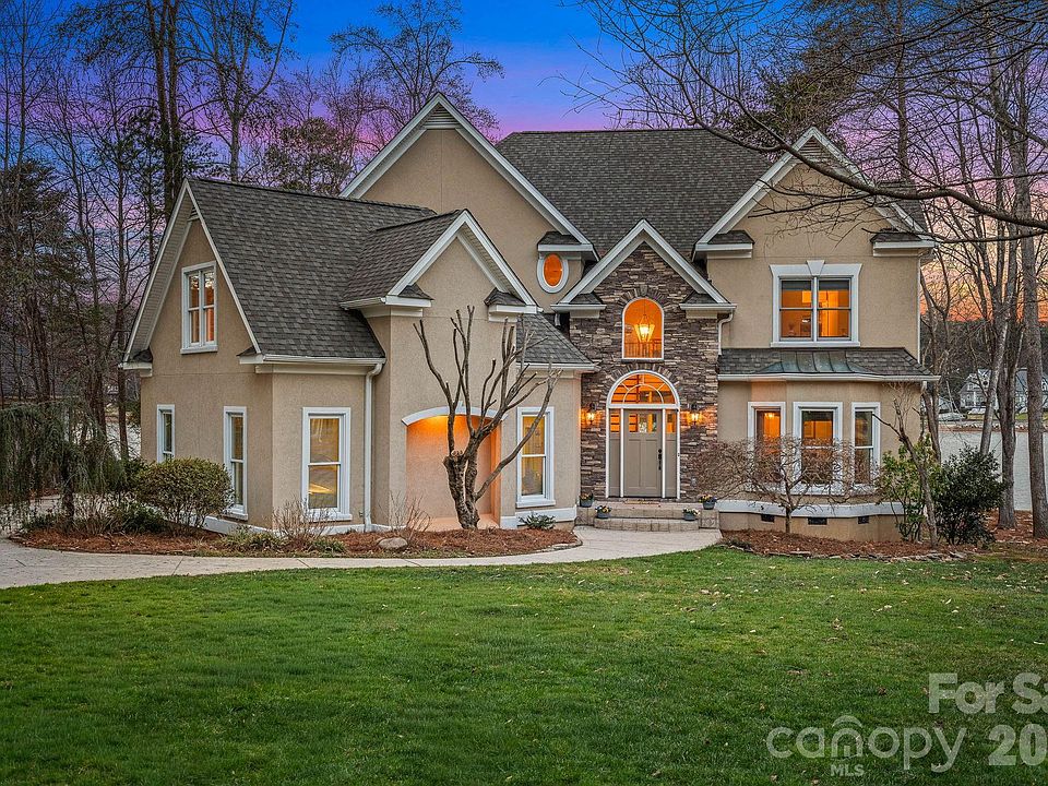 1st image of 124 Cedar Bluff Ln