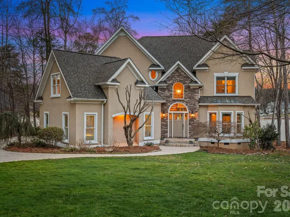 124 Cedar Bluff Ln, Mooresville, NC 28117