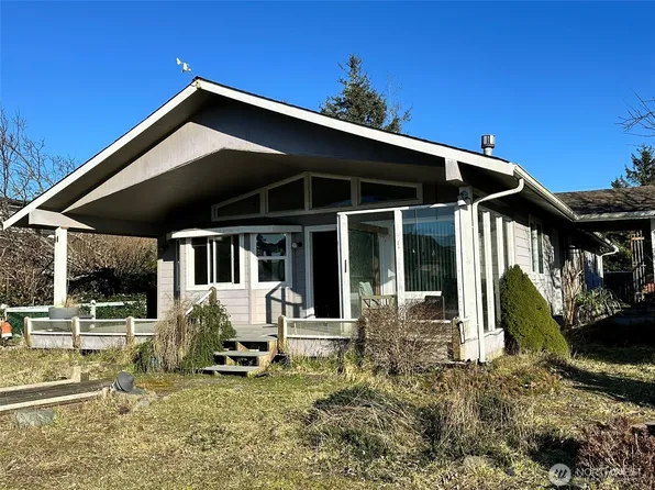 136 S Razor Clam Drive, Ocean Shores, WA 98569