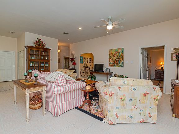 3rd image of 401 Inverrary Dr Unit 29