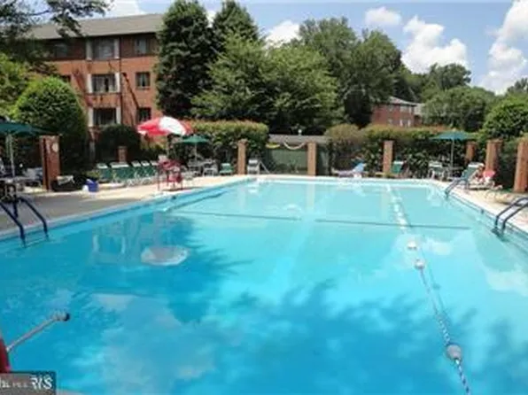 5301 Westbard Cir APT 218, Bethesda, MD 20816