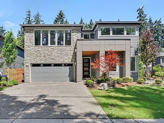 2nd image of 7226 NE 129th St
