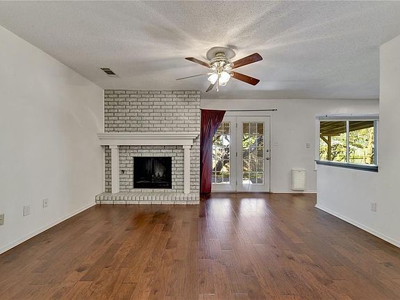 5th image of 6308 Woodhue Dr