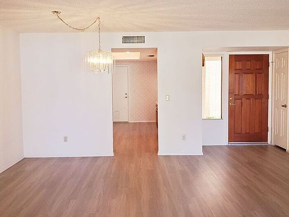 5th image of 19610 N 97th Ln