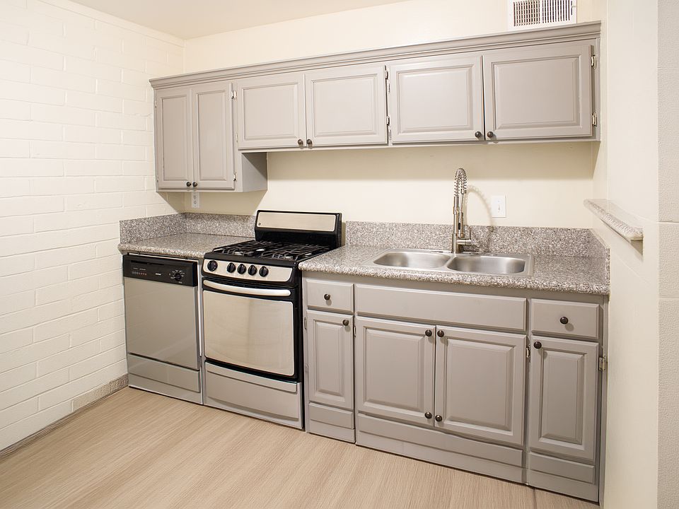 1st image of 802 W Maryland Ave #4134dee5a