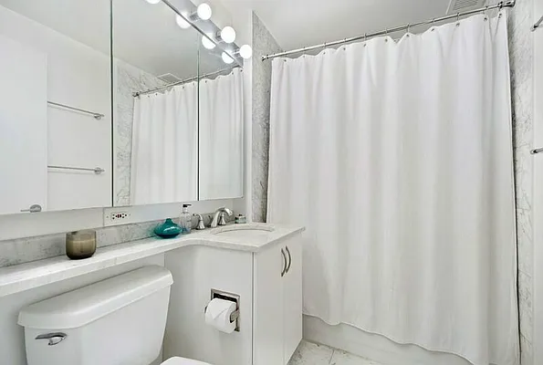 Rented by Level Group | media 7