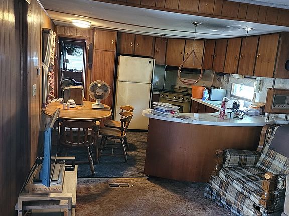 5th image of 846 Broadway #28
