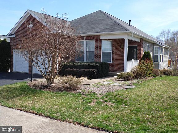 2nd image of 3675 Osborne Dr
