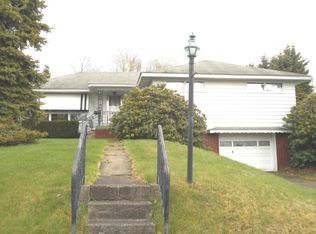 524 Delaware St, Mayfield, PA 18433