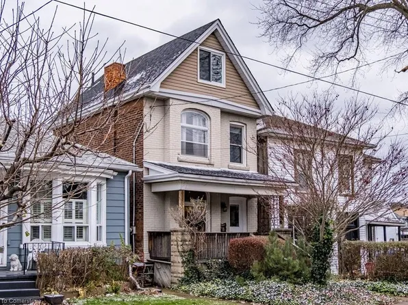 48 Macaulay St W, Hamilton, ON L8L 1E7