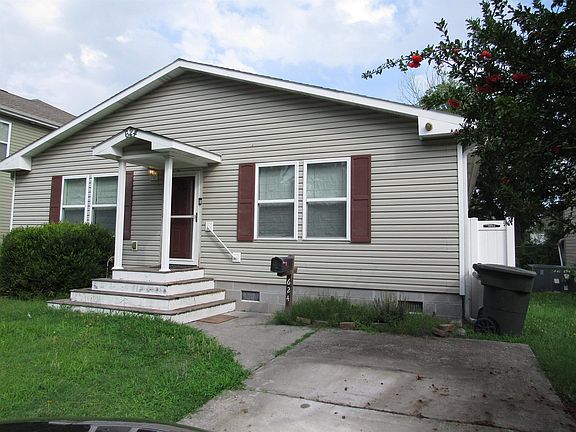 4th image of 624 Augusta St