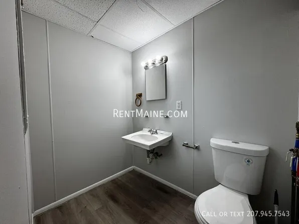 27 Eastern Ave APT 3, Augusta, ME 04330