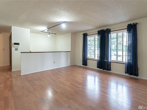 3rd image of 5709 E Roosevelt Ave