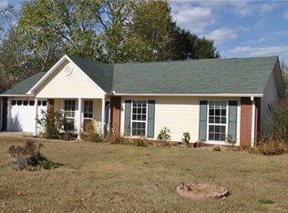 2002 Cherrybark Dr, Greenwood, AR 72936