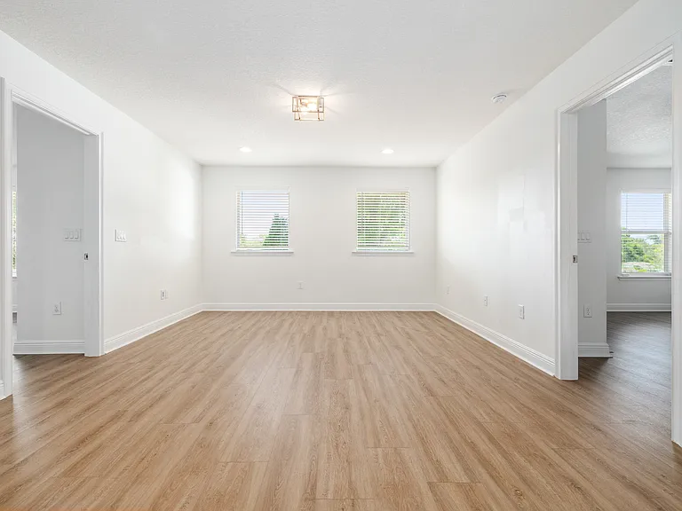 2806 Sanders Dr — Photo 37