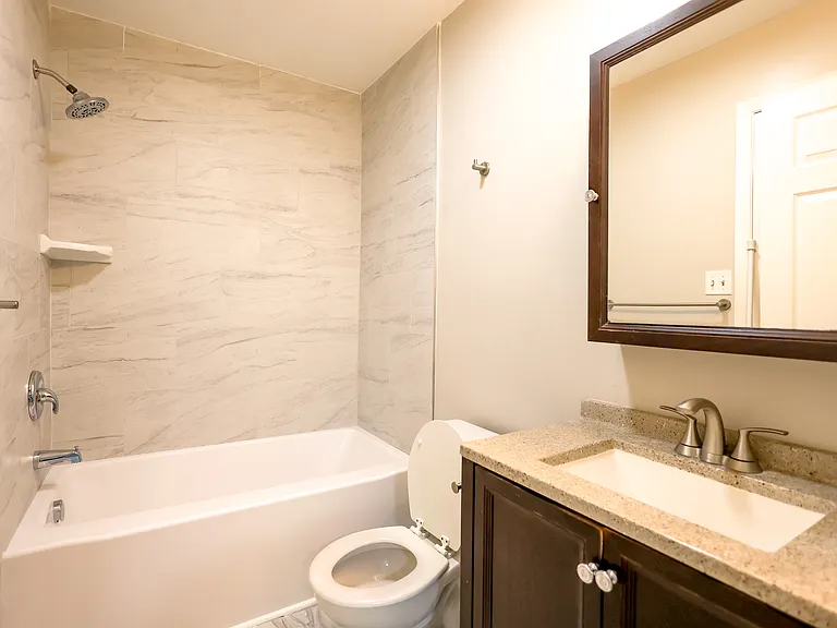 612 Germaine St #A — Photo 12