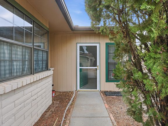 3rd image of 1510 Sandy Lane Ct SE