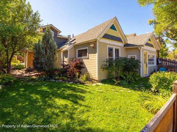 226 Garfield Ave, Carbondale, CO 81623