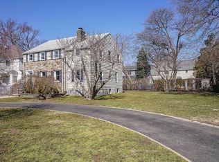 1078 Washington Ave, Pelham, NY 10803