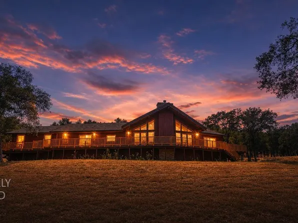 3951 Safari Trl, Pilot Hill, CA 95664