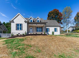 115 Crossroads Blvd, Oak Ridge, TN 37830