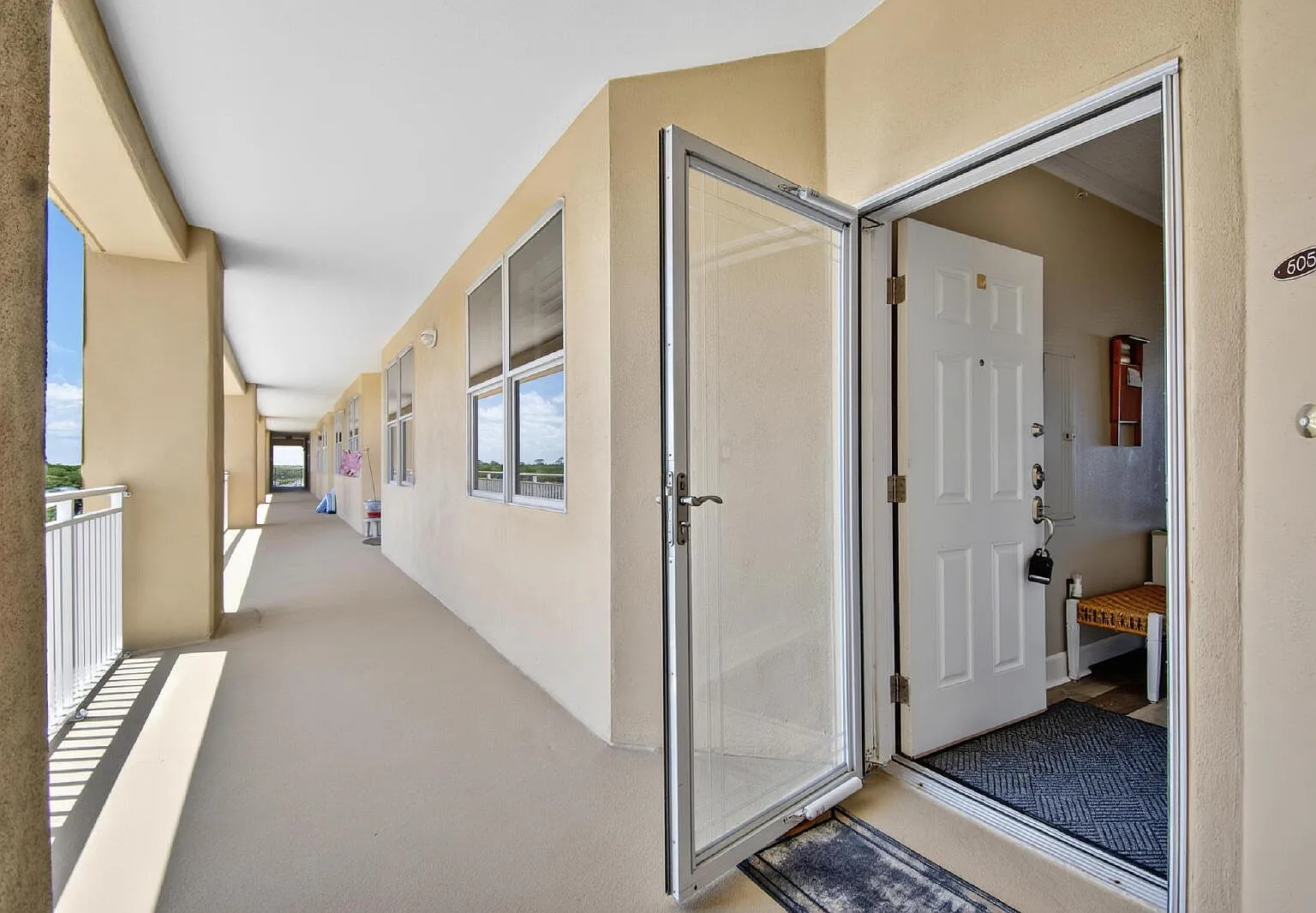3 bed, 2.0 bath, 1454 sqft, $3,700 — Photo 1