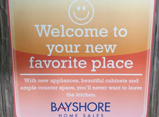 498 Sterling St E, Justice, IL 60458