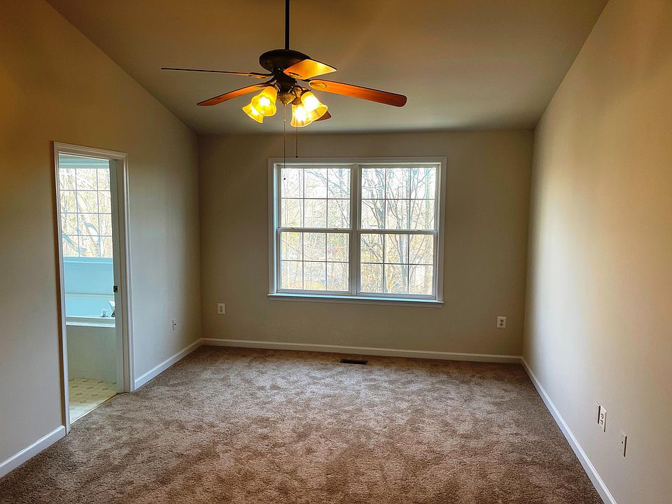 1st image of 209 Blueberry Ct