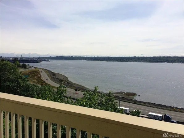 1700 W Sunn Fjord Ln, Bremerton, WA 98312