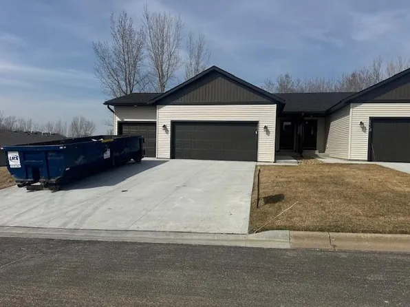2031 E 20th St, Zumbrota, MN 55992