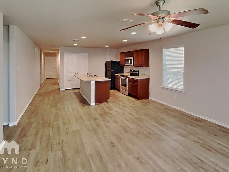 12920 Cicely Ct — Photo 6