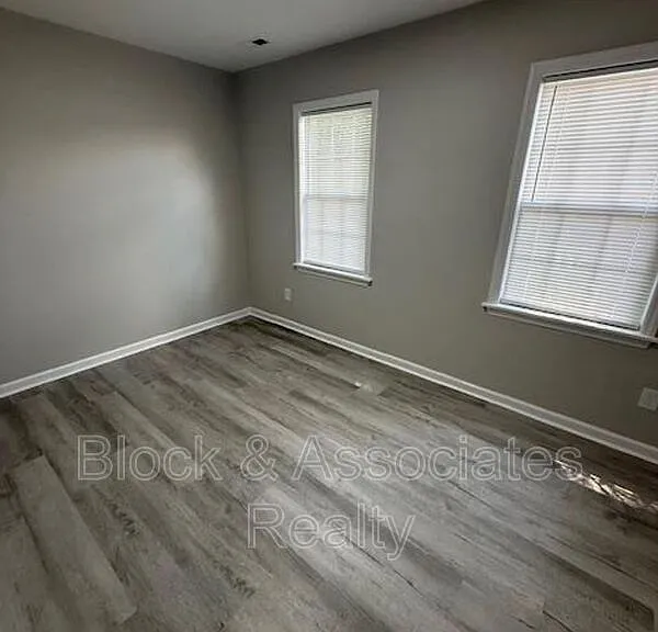 115 Farmer Rd #B — Photo 6