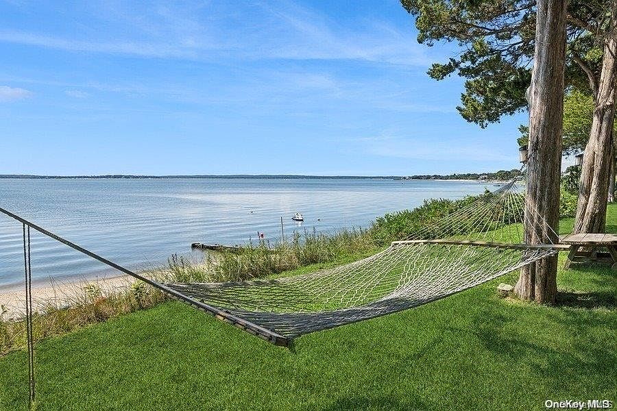 1487 Peconic Bay Boulevard, Laurel, NY 11948 | Zillow
