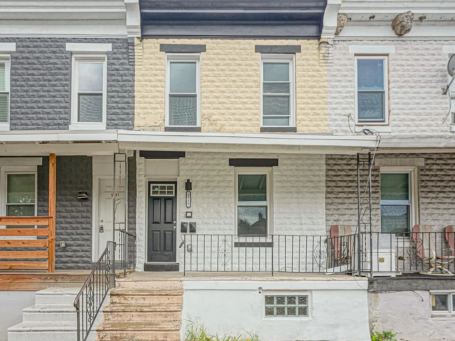 5355 Grays Ave — Photo 3