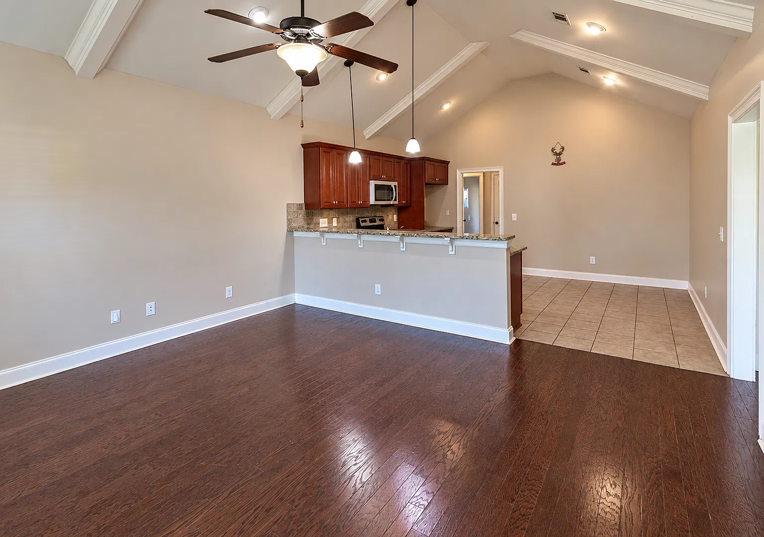 Glennbrooke Rental available now! — Photo 4