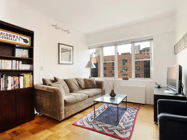 60 East 8th Street image 1 of 4