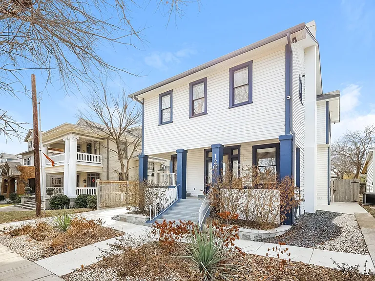 120 E Magnolia — Photo 31
