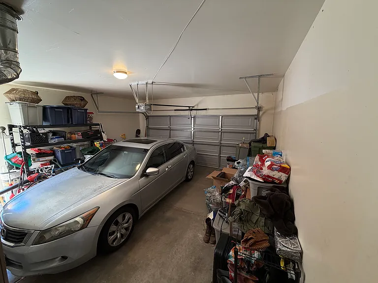 974 Hilltop Dr — Photo 18